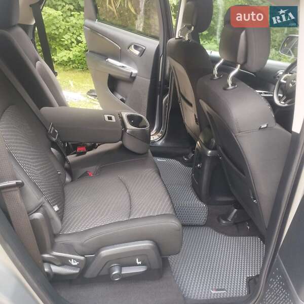Позашляховик / Кросовер Dodge Journey 2019 в Рівному фото 29 Позашляховик / Кросовер Dodge Journey 2019 в Рівному