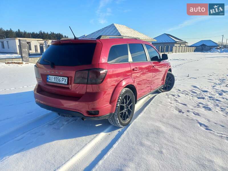 Внедорожник / Кроссовер Dodge Journey 2015 в Михайловке-Рубежовке