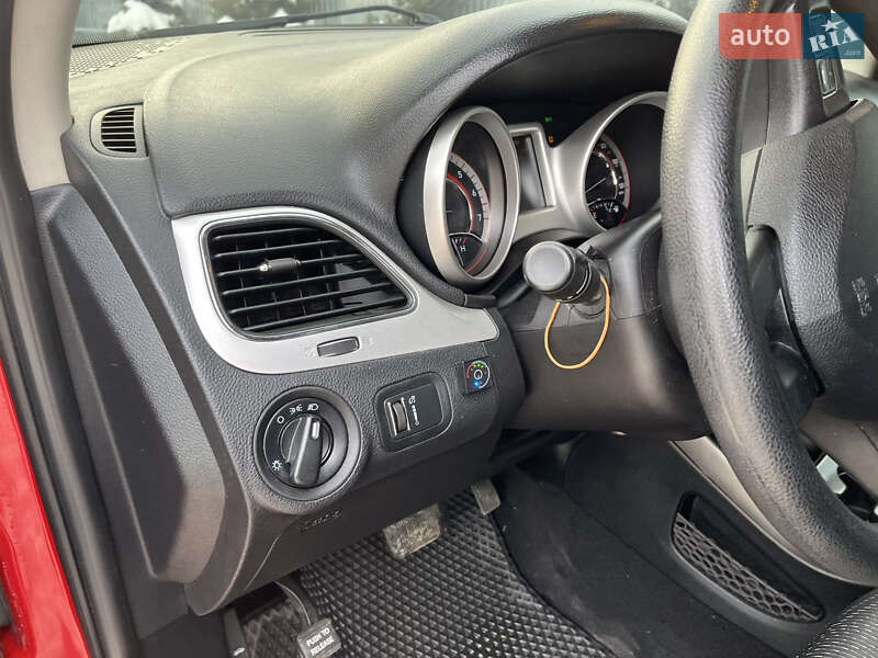 Внедорожник / Кроссовер Dodge Journey 2014 в Ивано-Франковске фото 37 Внедорожник / Кроссовер Dodge Journey 2014 в Ивано-Франковске