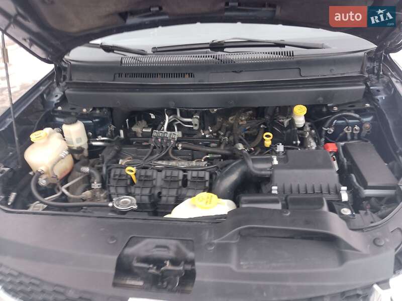 Позашляховик / Кросовер Dodge Journey 2014 в Острозі