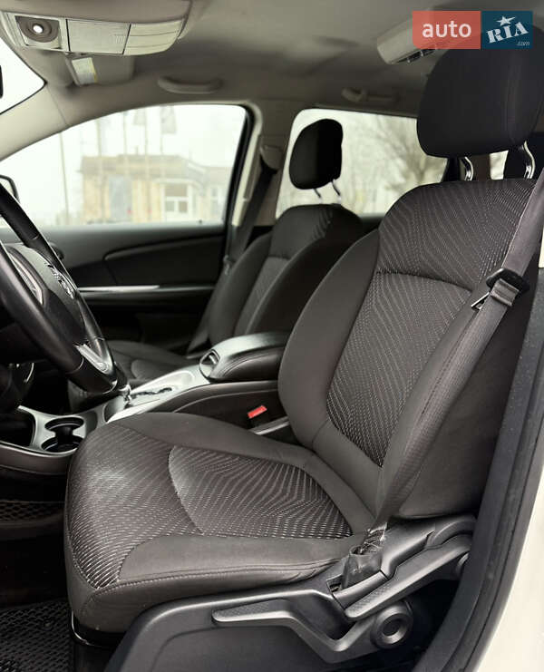 Внедорожник / Кроссовер Dodge Journey 2015 в Днепре