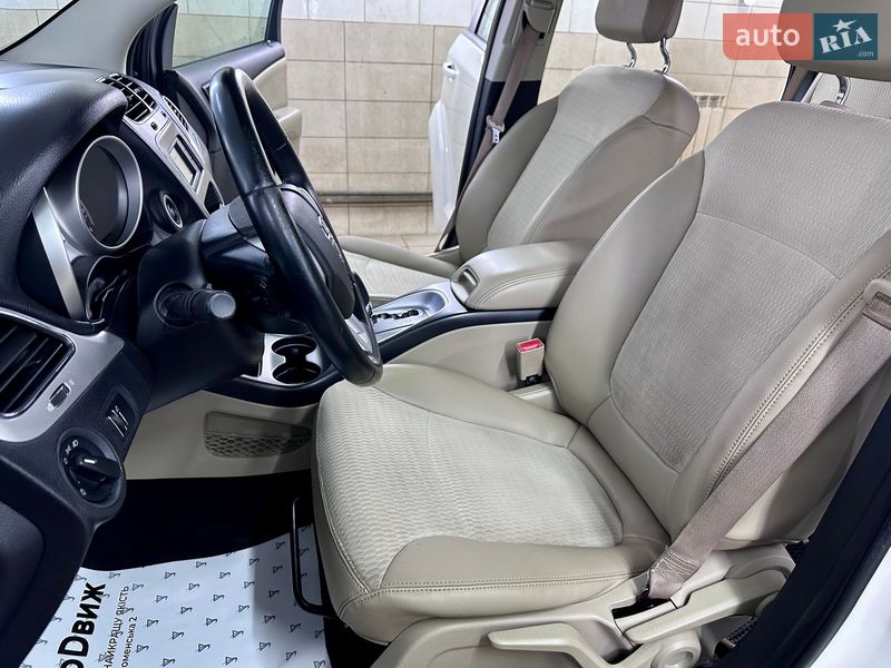 Внедорожник / Кроссовер Dodge Journey 2014 в Сумах