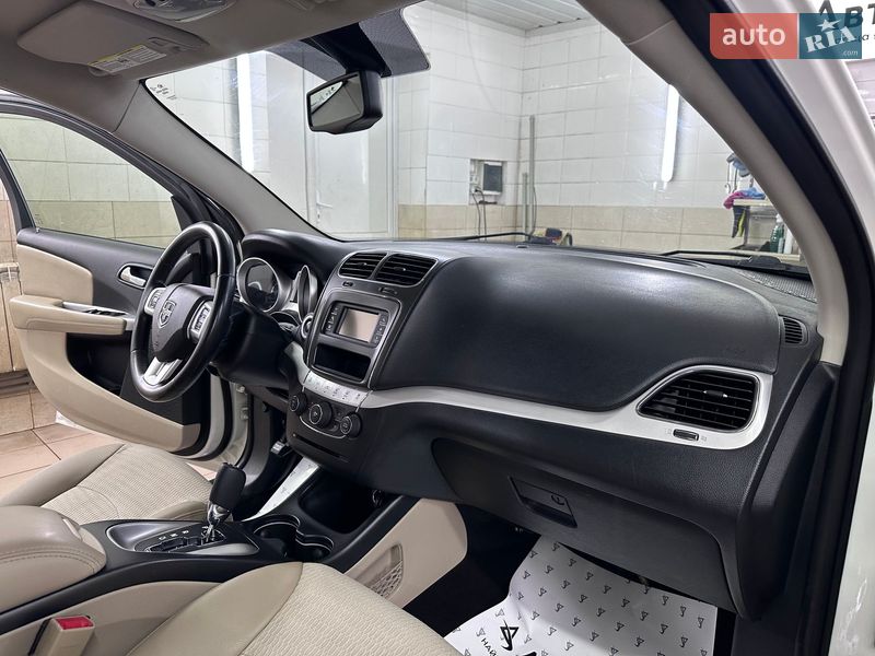 Внедорожник / Кроссовер Dodge Journey 2014 в Сумах