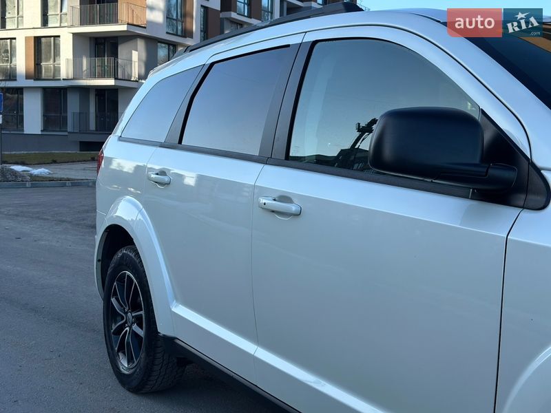 Внедорожник / Кроссовер Dodge Journey 2017 в Тернополе