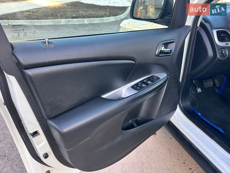 Внедорожник / Кроссовер Dodge Journey 2017 в Тернополе