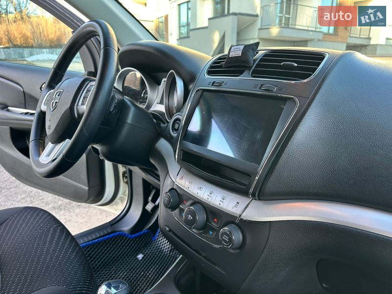 Внедорожник / Кроссовер Dodge Journey 2017 в Тернополе