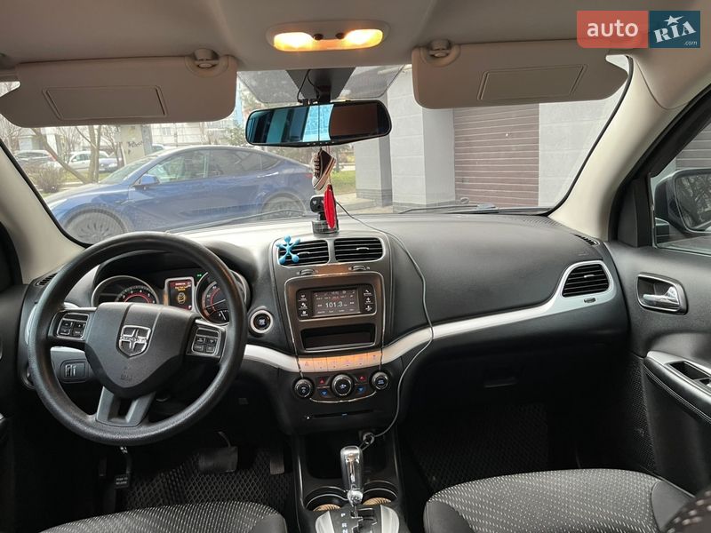 Внедорожник / Кроссовер Dodge Journey 2014 в Ивано-Франковске