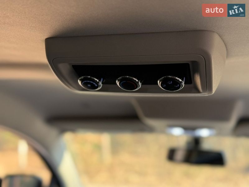 Позашляховик / Кросовер Dodge Journey 2018 в Києві