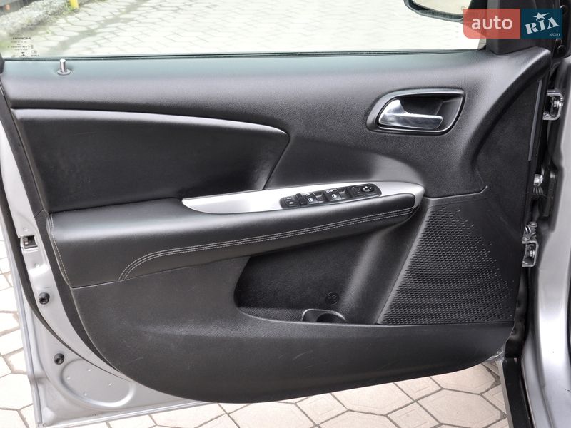 Позашляховик / Кросовер Dodge Journey 2016 в Львові