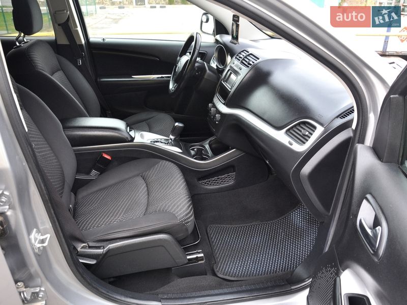 Позашляховик / Кросовер Dodge Journey 2016 в Львові