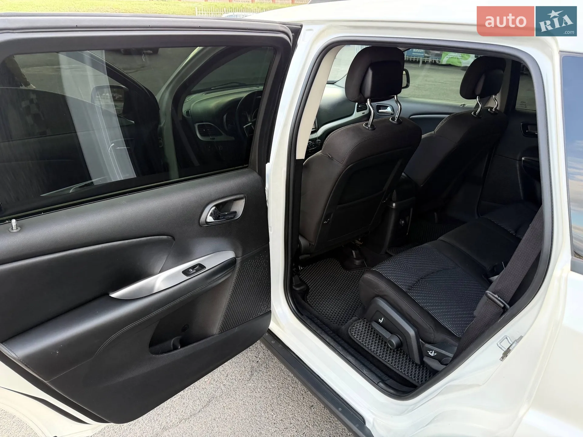 2015 Dodge Journey - мініатюра 37