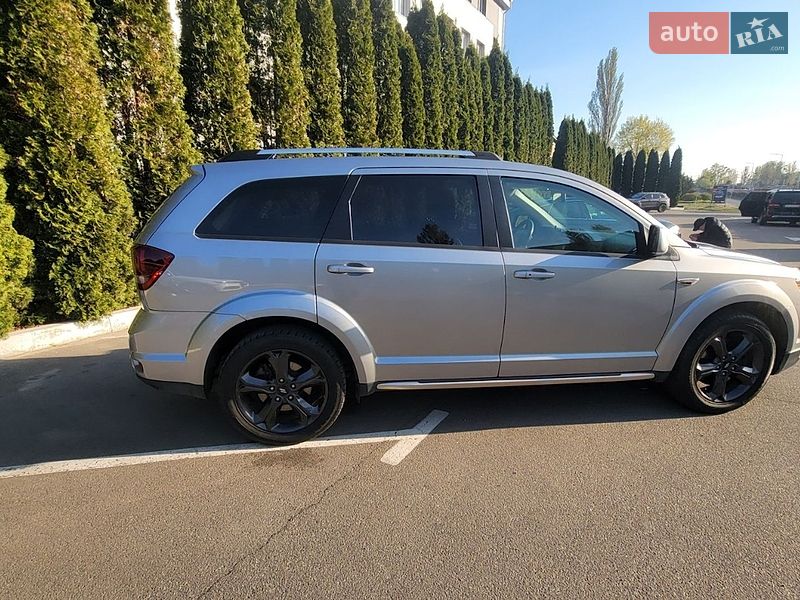 Внедорожник / Кроссовер Dodge Journey 2020 в Киеве
