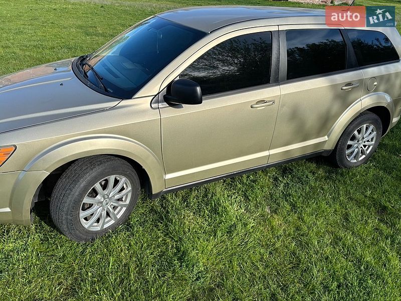 Внедорожник / Кроссовер Dodge Journey 2010 в Миргороде