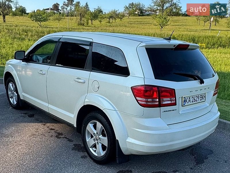 Позашляховик / Кросовер Dodge Journey 2013 в Києві