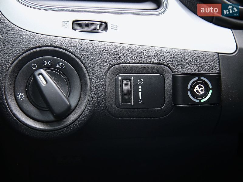 Позашляховик / Кросовер Dodge Journey 2011 в Харкові