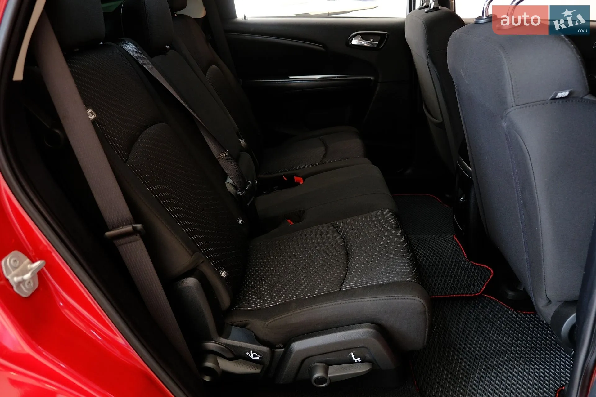 2018 Dodge Journey - мініатюра 32