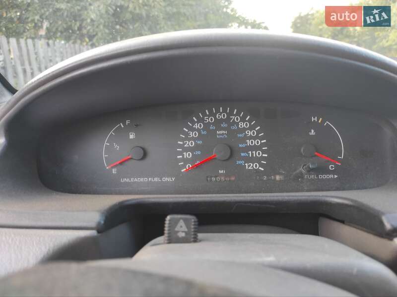 Седан Dodge Neon 1995 в Чернобае