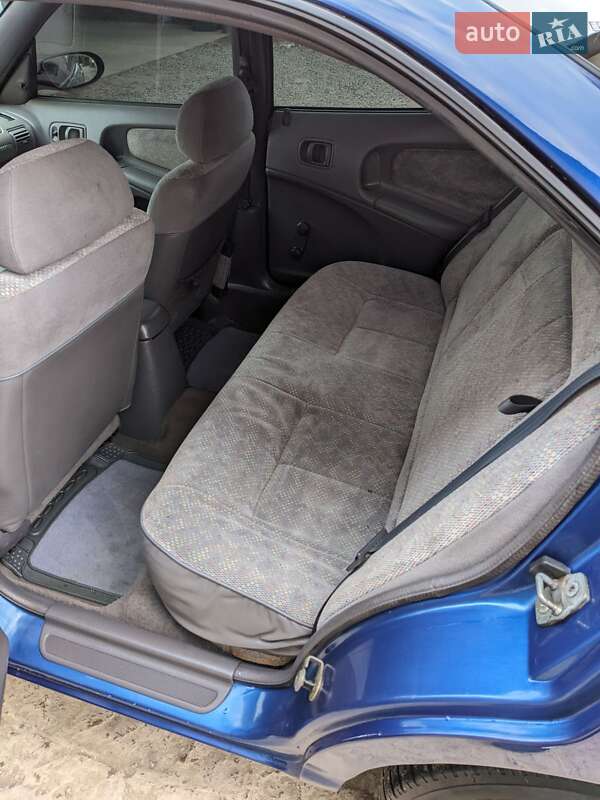 Седан Dodge Neon 1995 в Бучачі