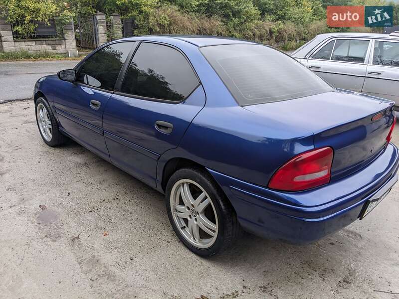Седан Dodge Neon 1995 в Бучачі