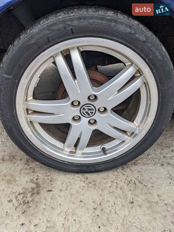 Седан Dodge Neon 1995 в Бучачі