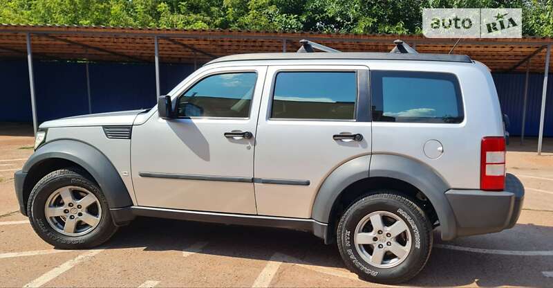 Внедорожник / Кроссовер Dodge Nitro 2008 в Кривом Роге