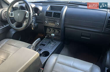 Внедорожник / Кроссовер Dodge Nitro 2007 в 