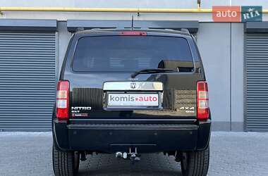 Позашляховик / Кросовер Dodge Nitro 2008 в 