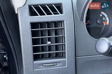Позашляховик / Кросовер Dodge Nitro 2008 в 