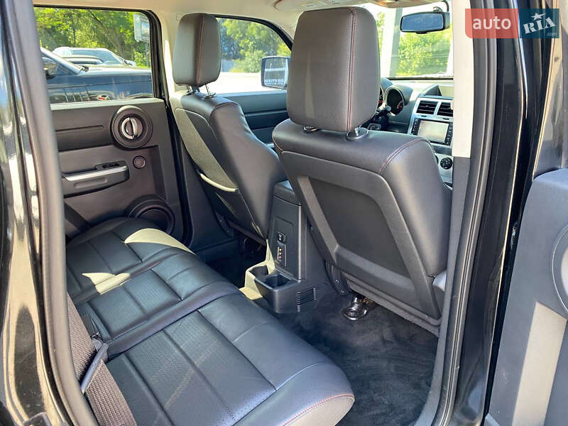 Позашляховик / Кросовер Dodge Nitro 2008 в Житомирі