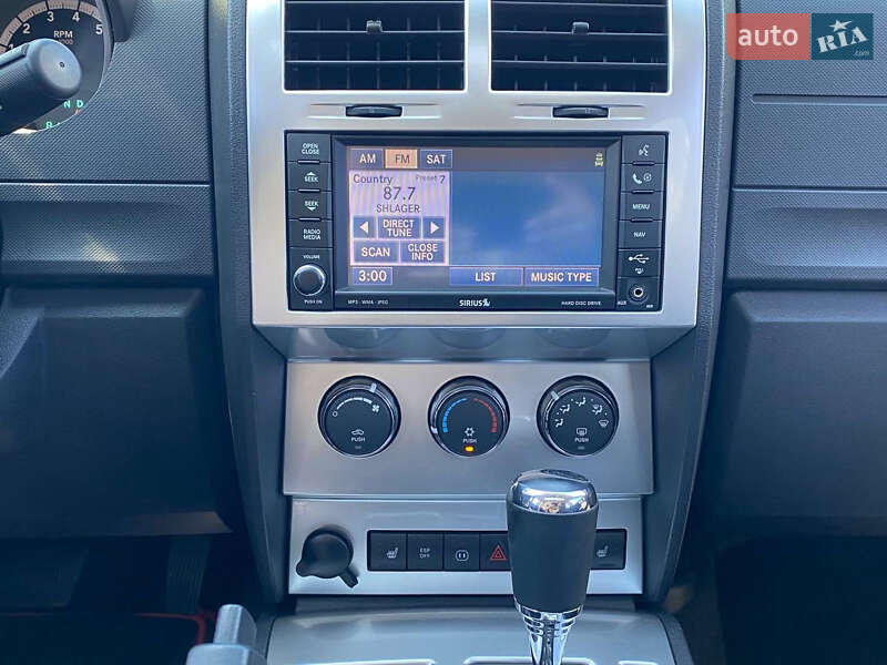 Позашляховик / Кросовер Dodge Nitro 2008 в Житомирі