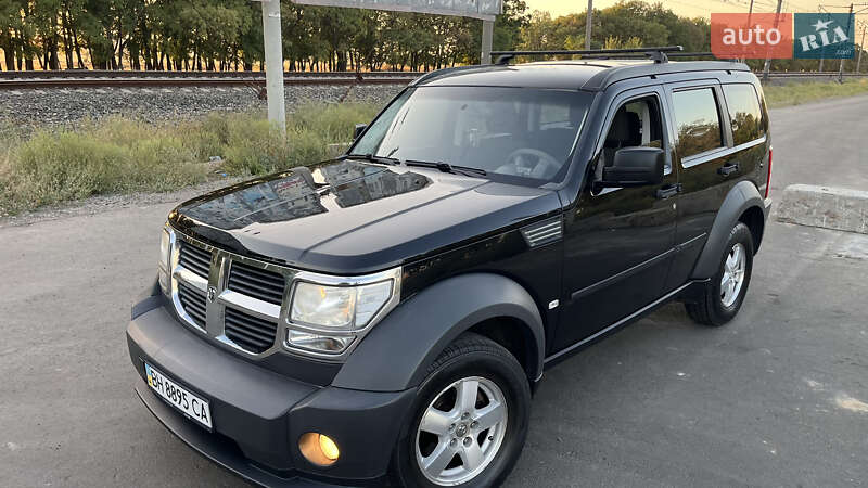 Внедорожник / Кроссовер Dodge Nitro 2008 в 