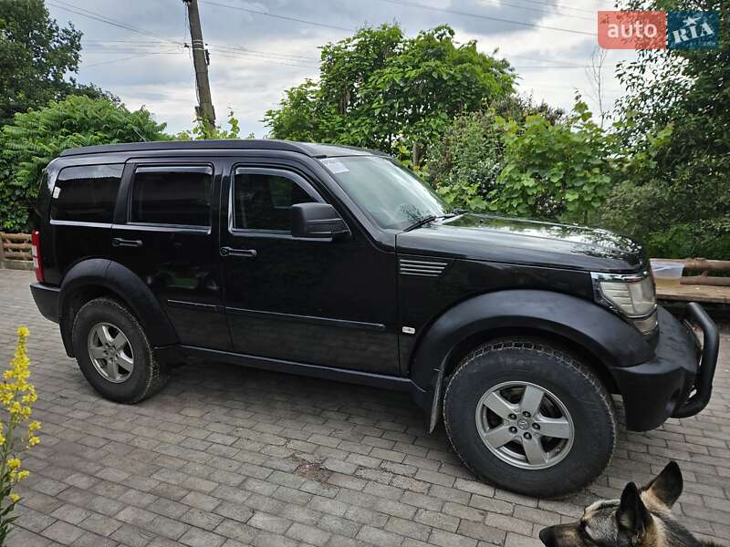 Внедорожник / Кроссовер Dodge Nitro 2007 в Киеве