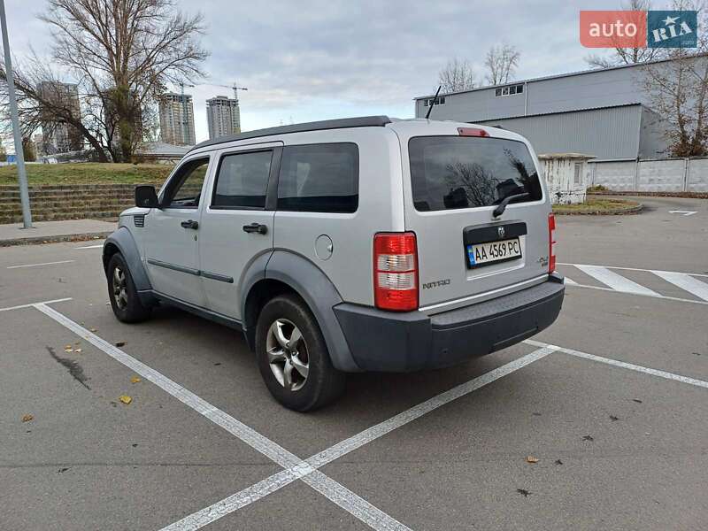 Внедорожник / Кроссовер Dodge Nitro 2008 в Киеве фото 5 Внедорожник / Кроссовер Dodge Nitro 2008 в Киеве