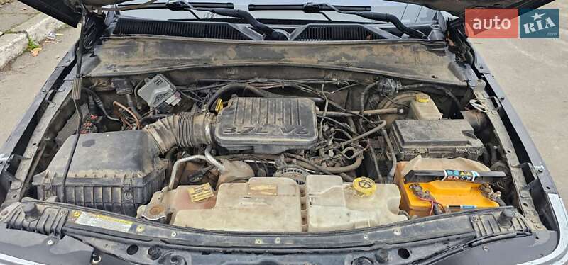 Внедорожник / Кроссовер Dodge Nitro 2007 в Николаеве