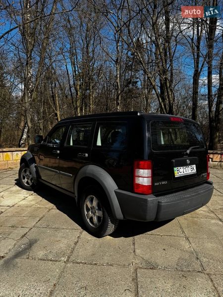 Внедорожник / Кроссовер Dodge Nitro 2008 в Львове