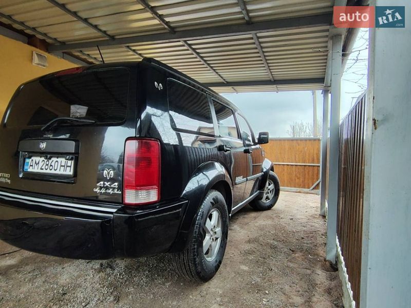 Позашляховик / Кросовер Dodge Nitro 2008 в Житомирі