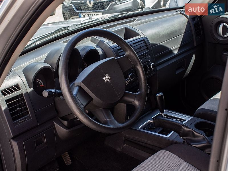 Внедорожник / Кроссовер Dodge Nitro 2007 в Львове