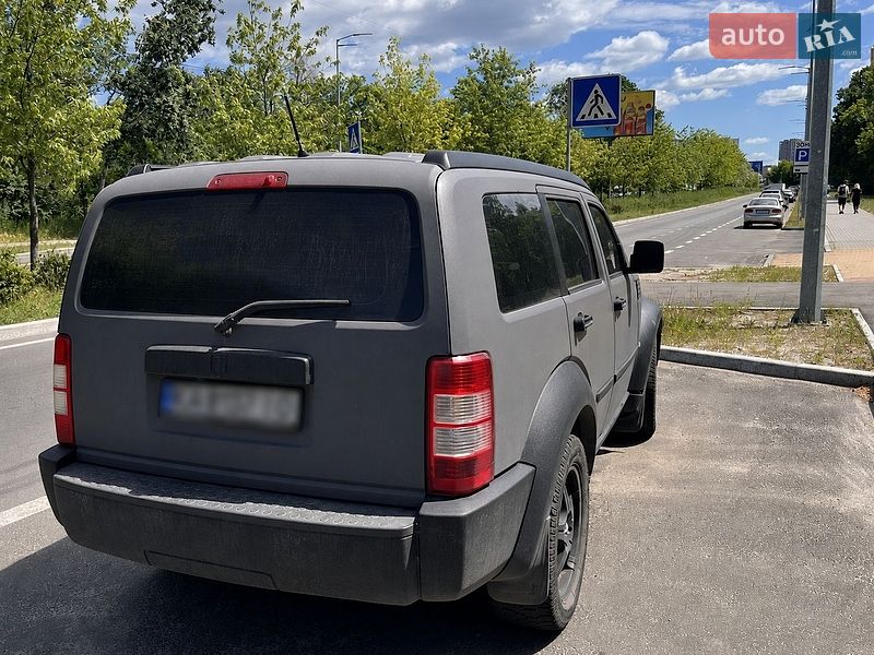 Позашляховик / Кросовер Dodge Nitro 2007 в Києві