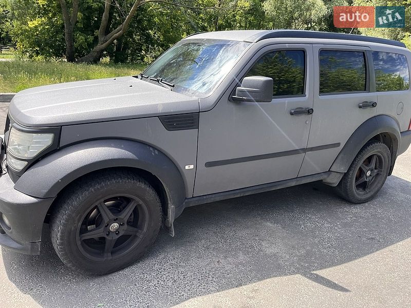 Позашляховик / Кросовер Dodge Nitro 2007 в Києві