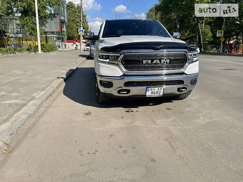 Dodge RAM 1500 2019