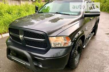 Dodge RAM 1500 2015