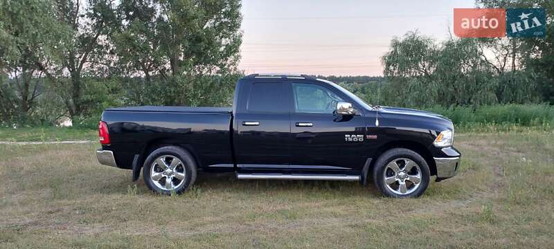 Dodge RAM 1500 2013
