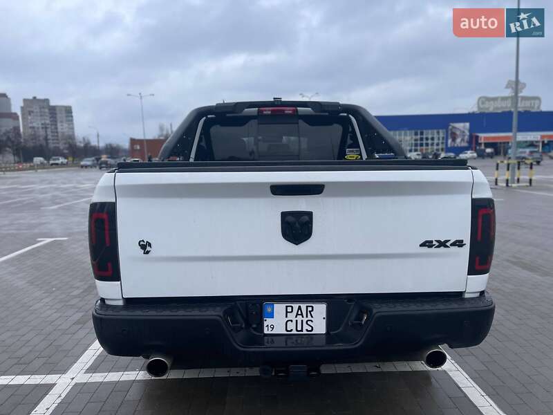 Пикап Dodge RAM 1500 2020 в Сумах