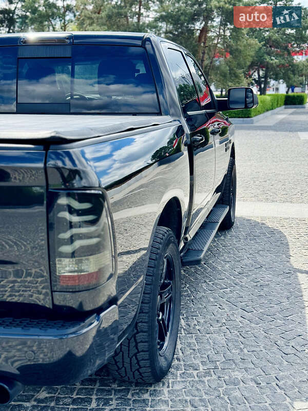 Пикап Dodge RAM 1500 2016 в Днепре