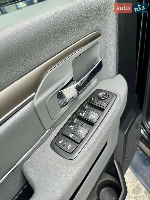 Пикап Dodge RAM 1500 2016 в Днепре