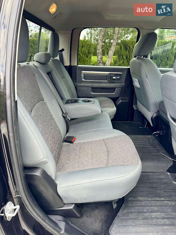 Пикап Dodge RAM 1500 2016 в Днепре