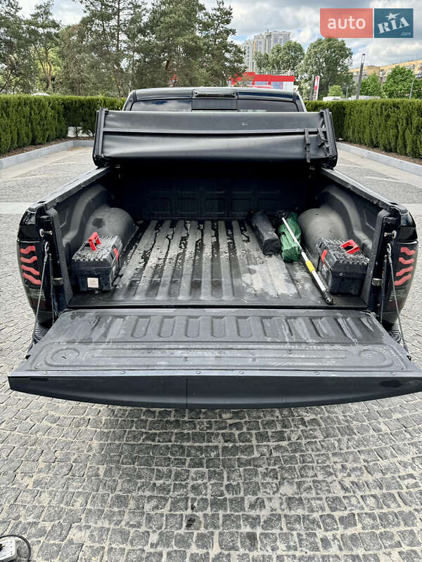 Пикап Dodge RAM 1500 2016 в Днепре