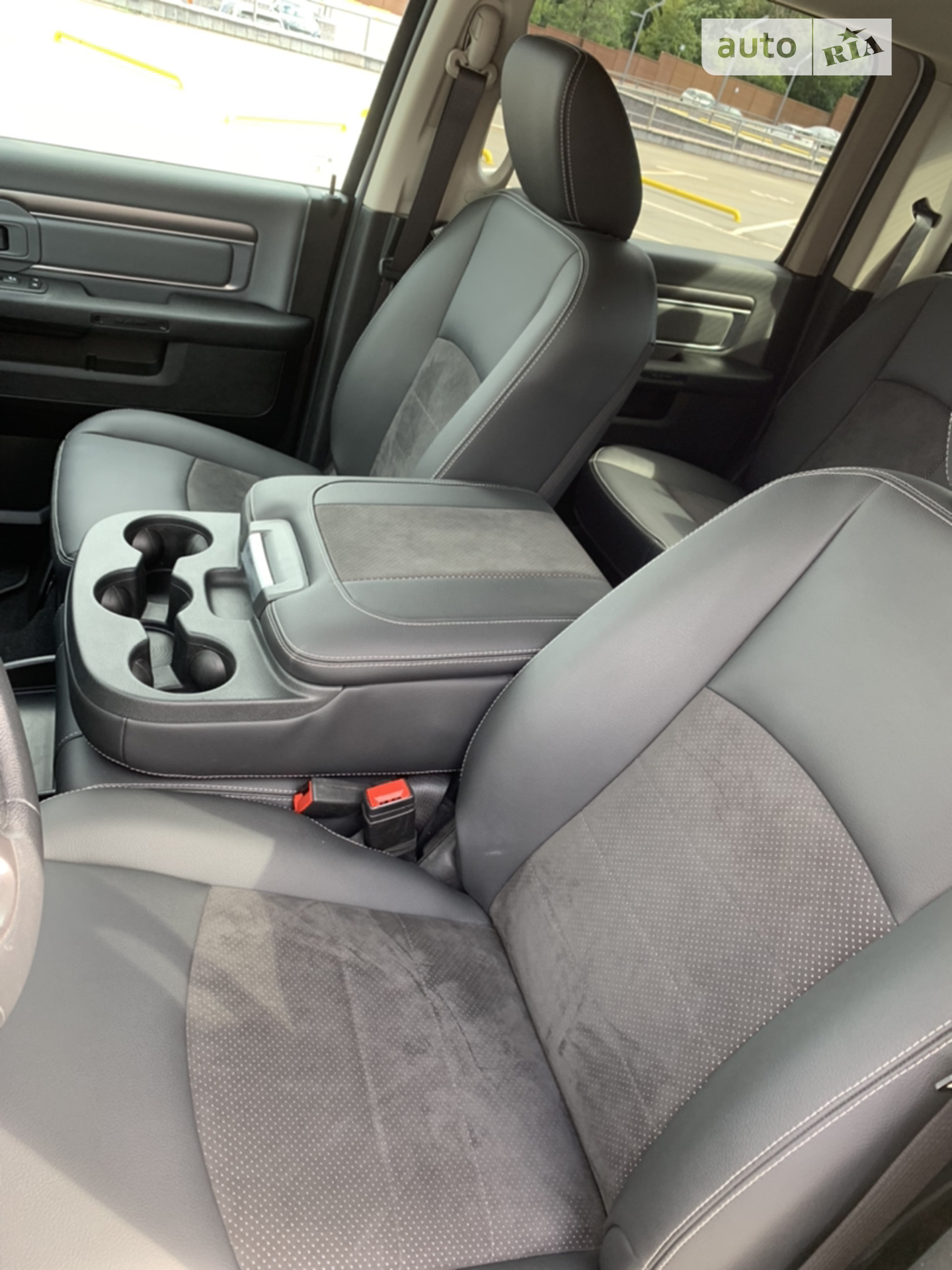 2021 Dodge RAM - мініатюра 21