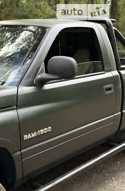 Пикап Dodge RAM 1500 2000 в 