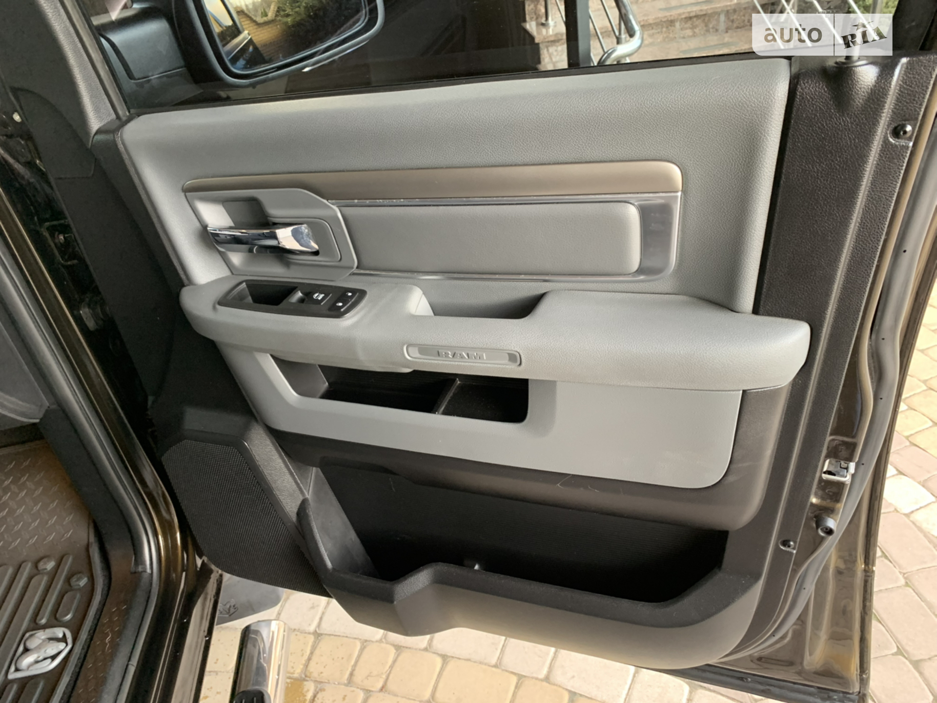 2013 Dodge RAM - мініатюра 10